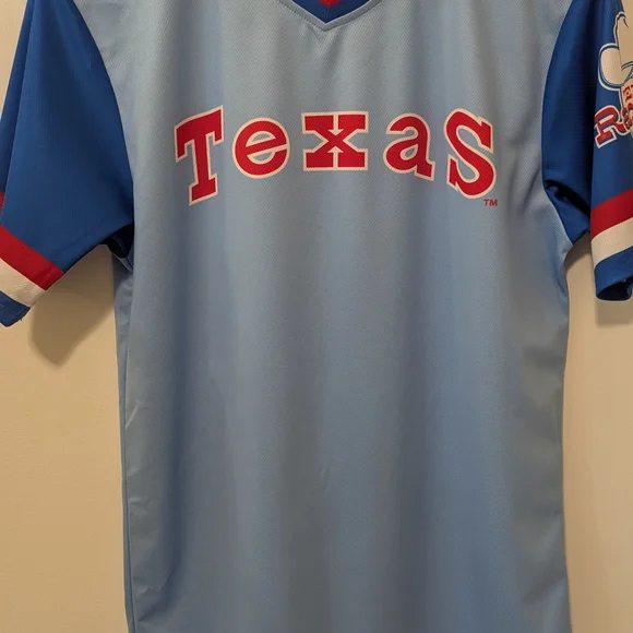Texas Rangers Cooperstown Collection Blue and Red Sports Jersey Size Small - Picture 3 of 7